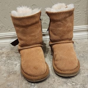 Girls ugg bailey bow tan boots